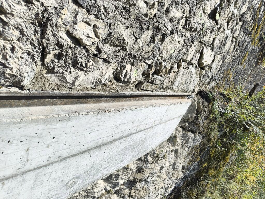 Stabilisation d&rsquo;un mur de soutènement par bétonnage