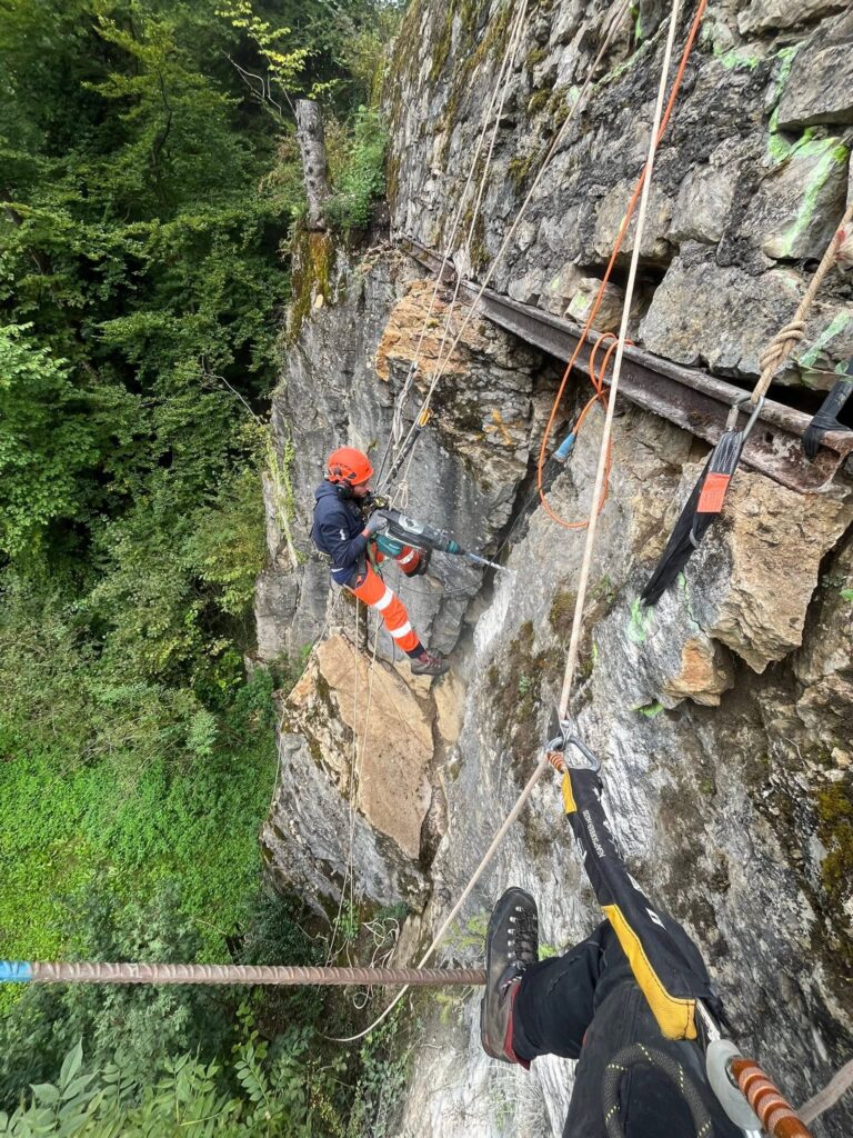 Stabilisation d&rsquo;un mur de soutènement par bétonnage