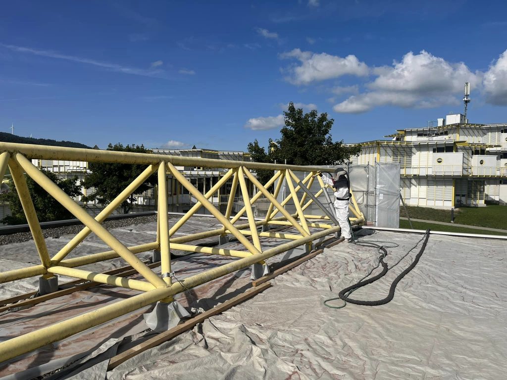 Décapage sur métal